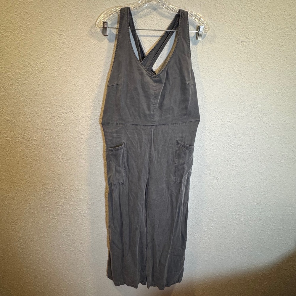 Prana Gray Wide Leg Cross Back Jumpsuit Medium Charcoal Boho Cropped Pockets